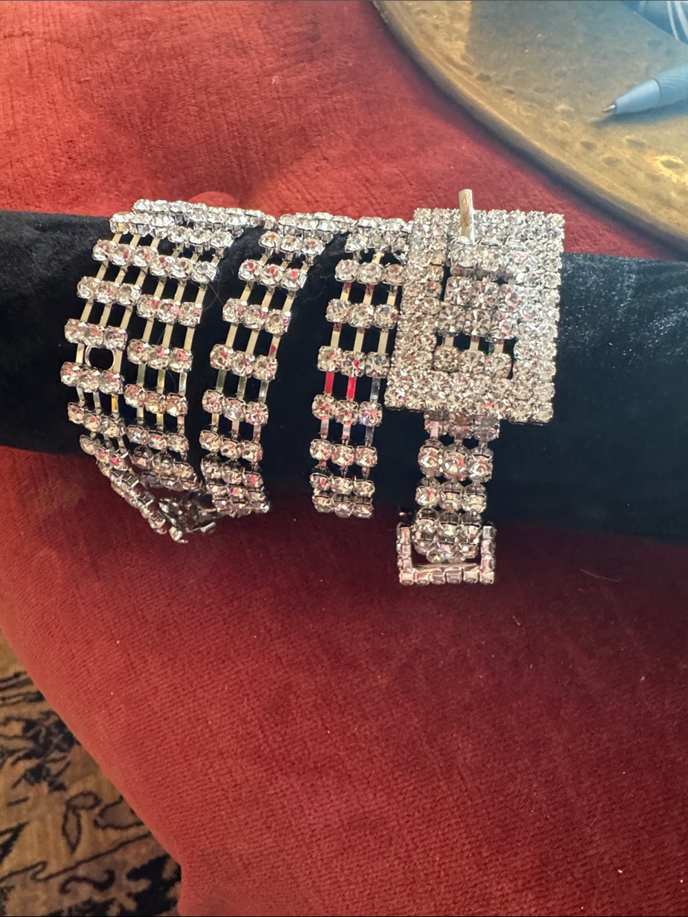 Source Unknown Silver Crystal Multi-Row Rhinestone Belt with Buckle